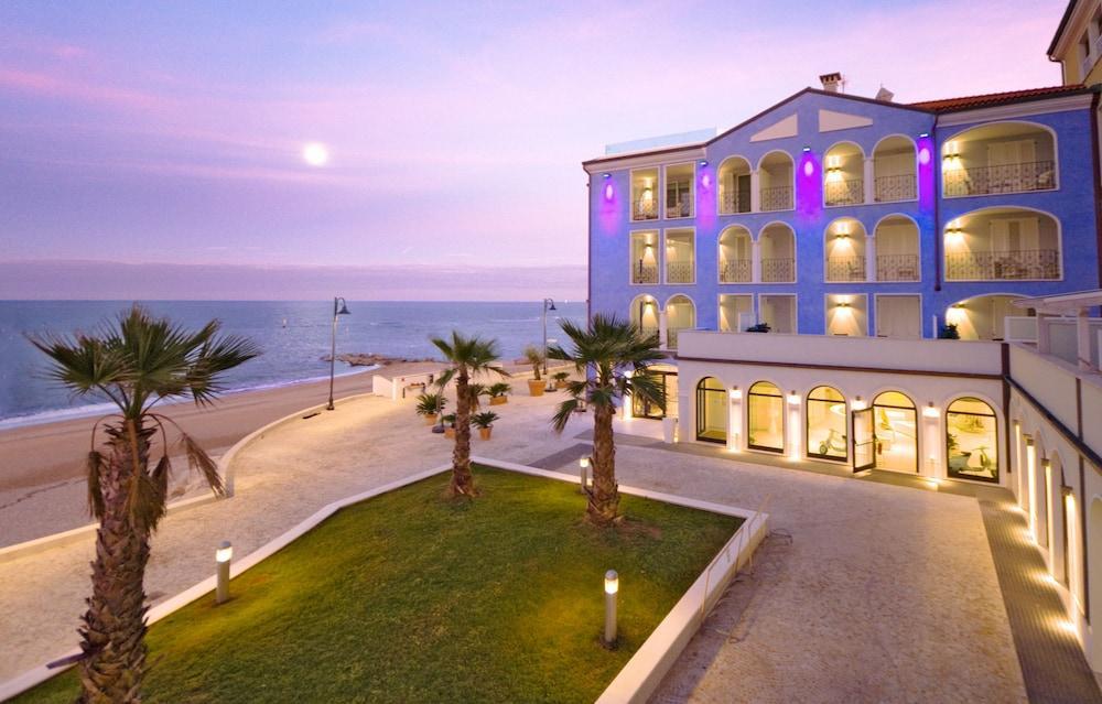 Life Hotel Seaview & Spa Porto Recanati Bagian luar foto
